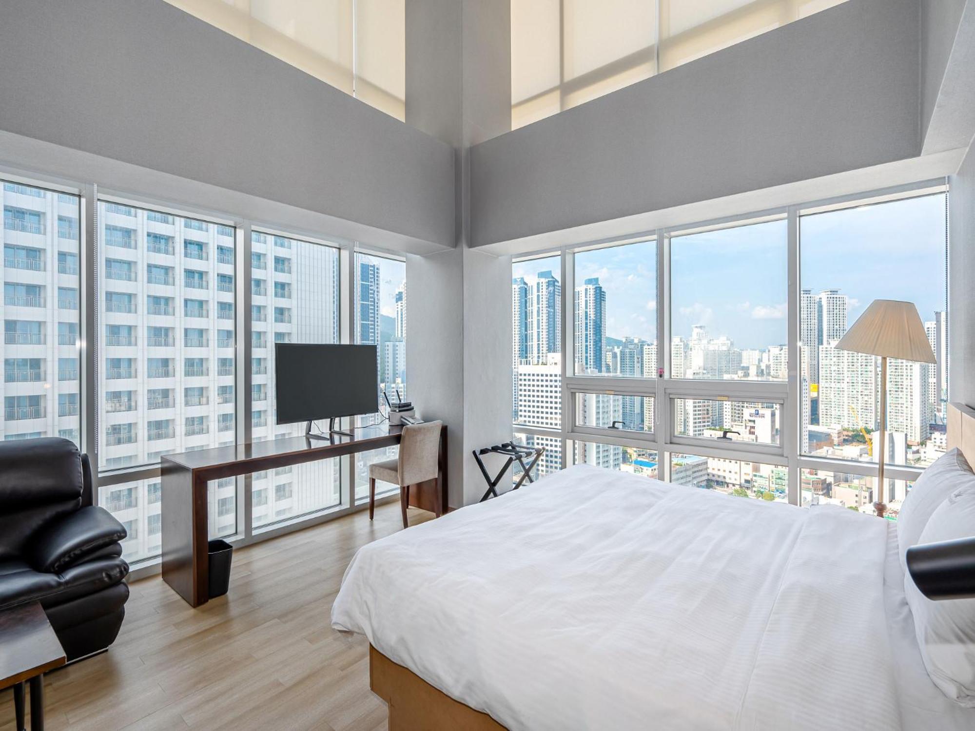 Haeundae Seacloud Hotel Residence Пусан Екстериор снимка