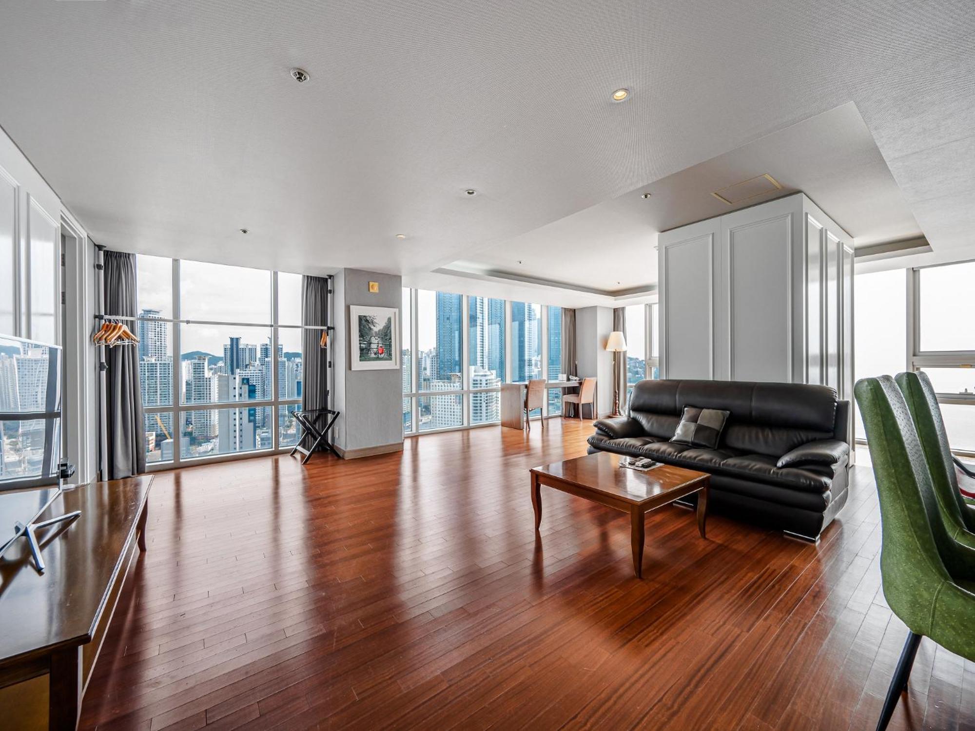 Haeundae Seacloud Hotel Residence Пусан Екстериор снимка