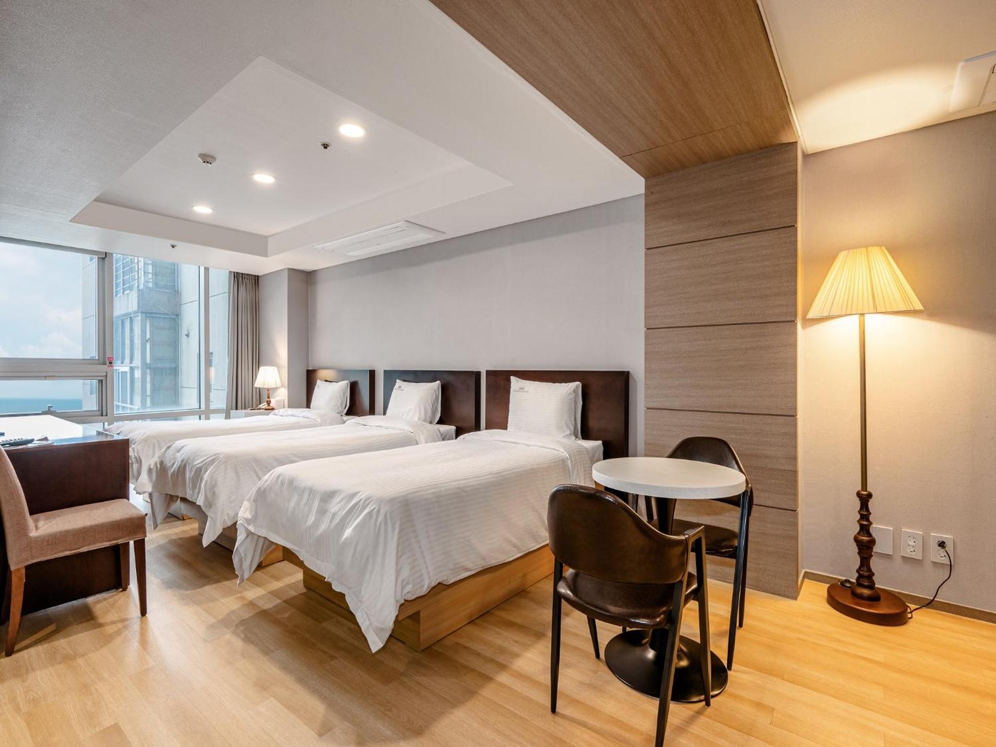 Haeundae Seacloud Hotel Residence Пусан Екстериор снимка
