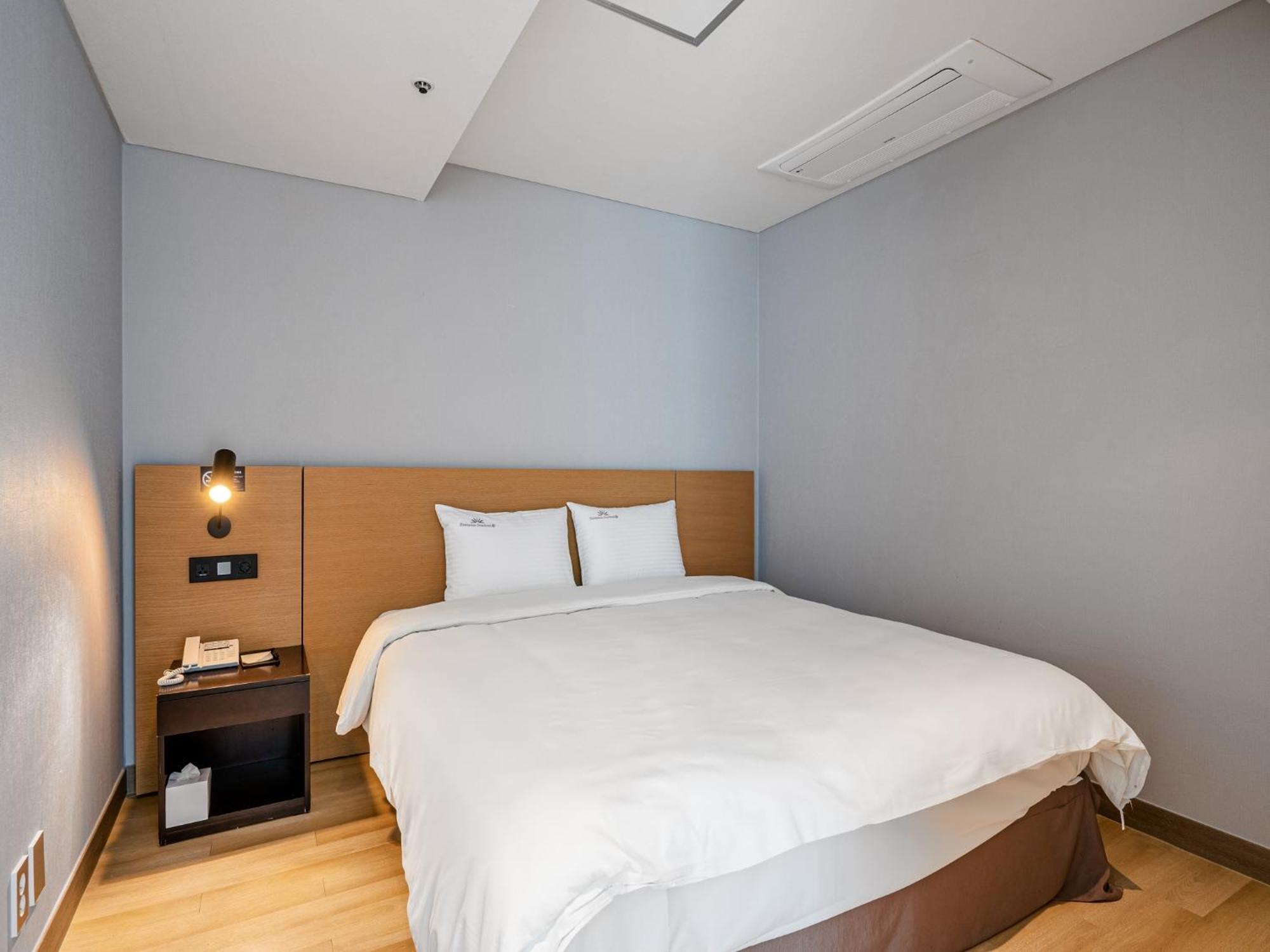 Haeundae Seacloud Hotel Residence Пусан Екстериор снимка