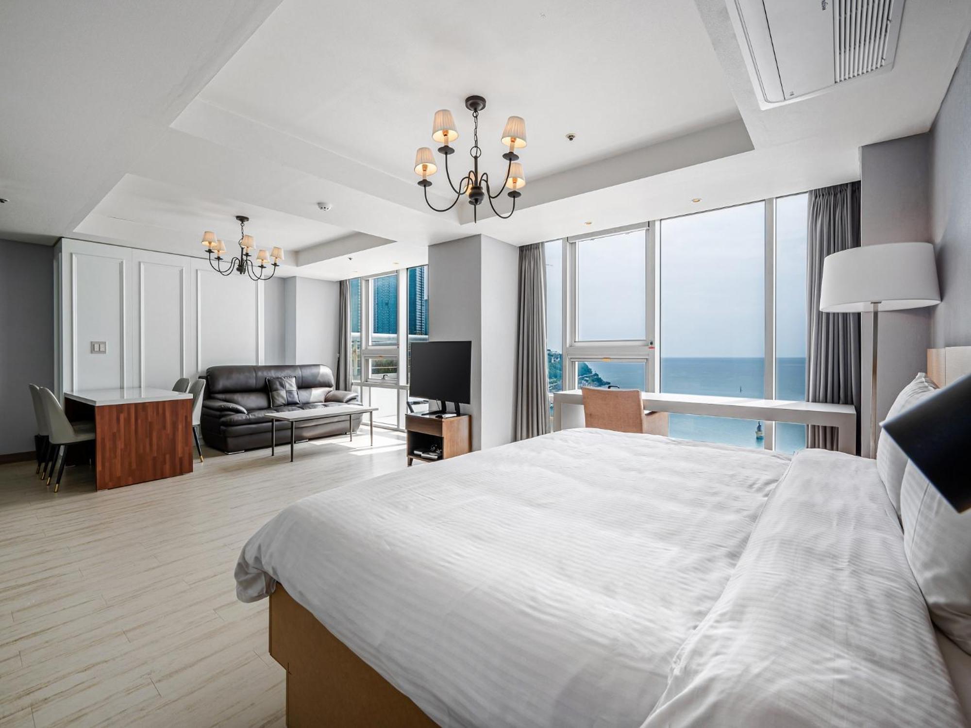 Haeundae Seacloud Hotel Residence Пусан Екстериор снимка