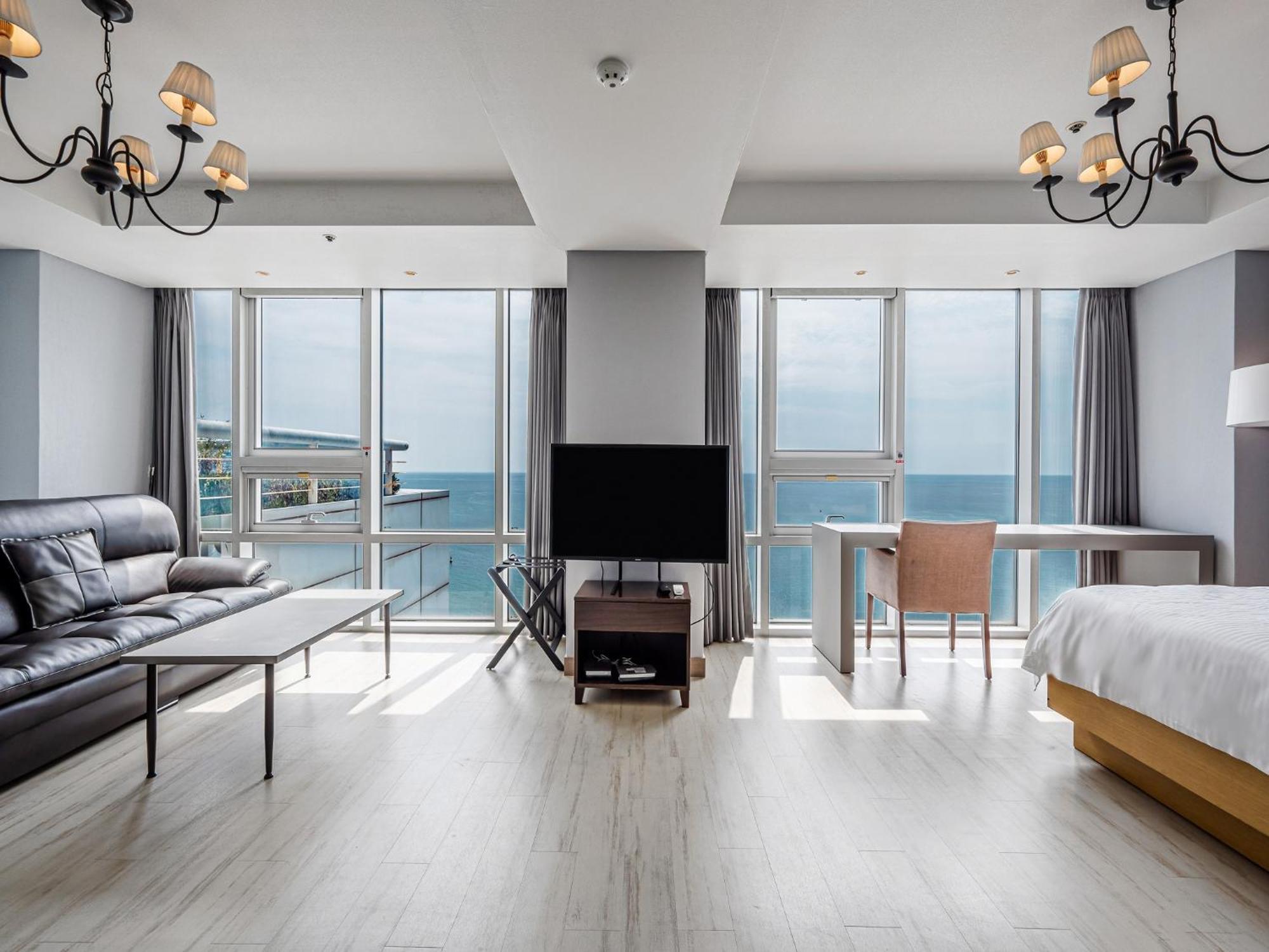 Haeundae Seacloud Hotel Residence Пусан Екстериор снимка