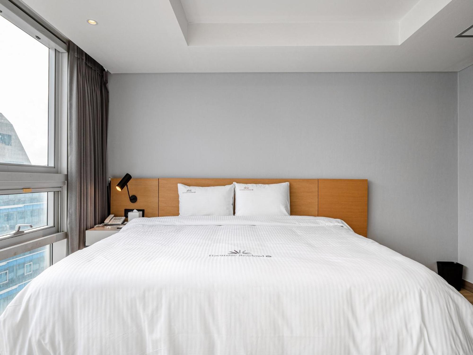 Haeundae Seacloud Hotel Residence Пусан Екстериор снимка