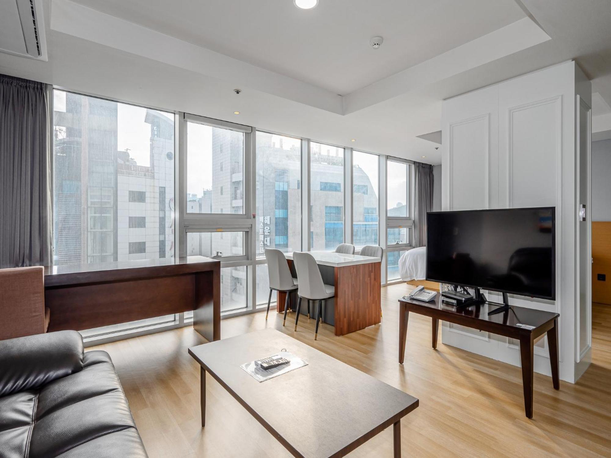 Haeundae Seacloud Hotel Residence Пусан Екстериор снимка
