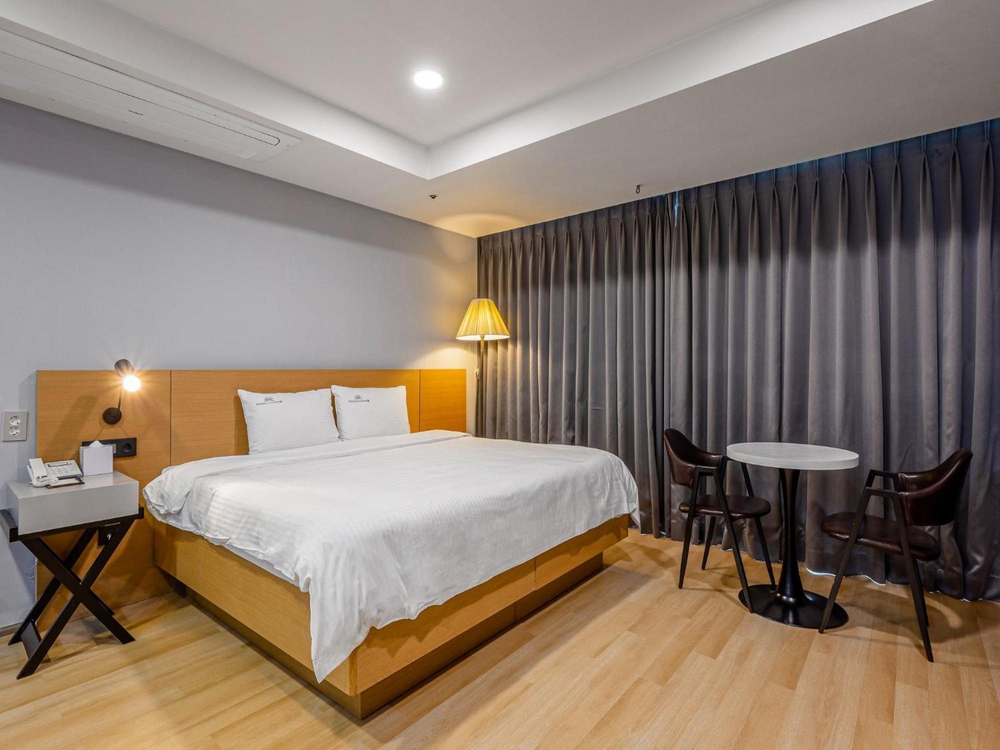 Haeundae Seacloud Hotel Residence Пусан Екстериор снимка