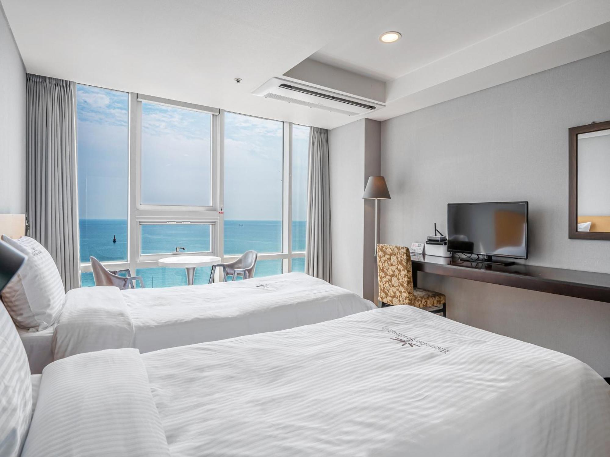 Haeundae Seacloud Hotel Residence Пусан Екстериор снимка