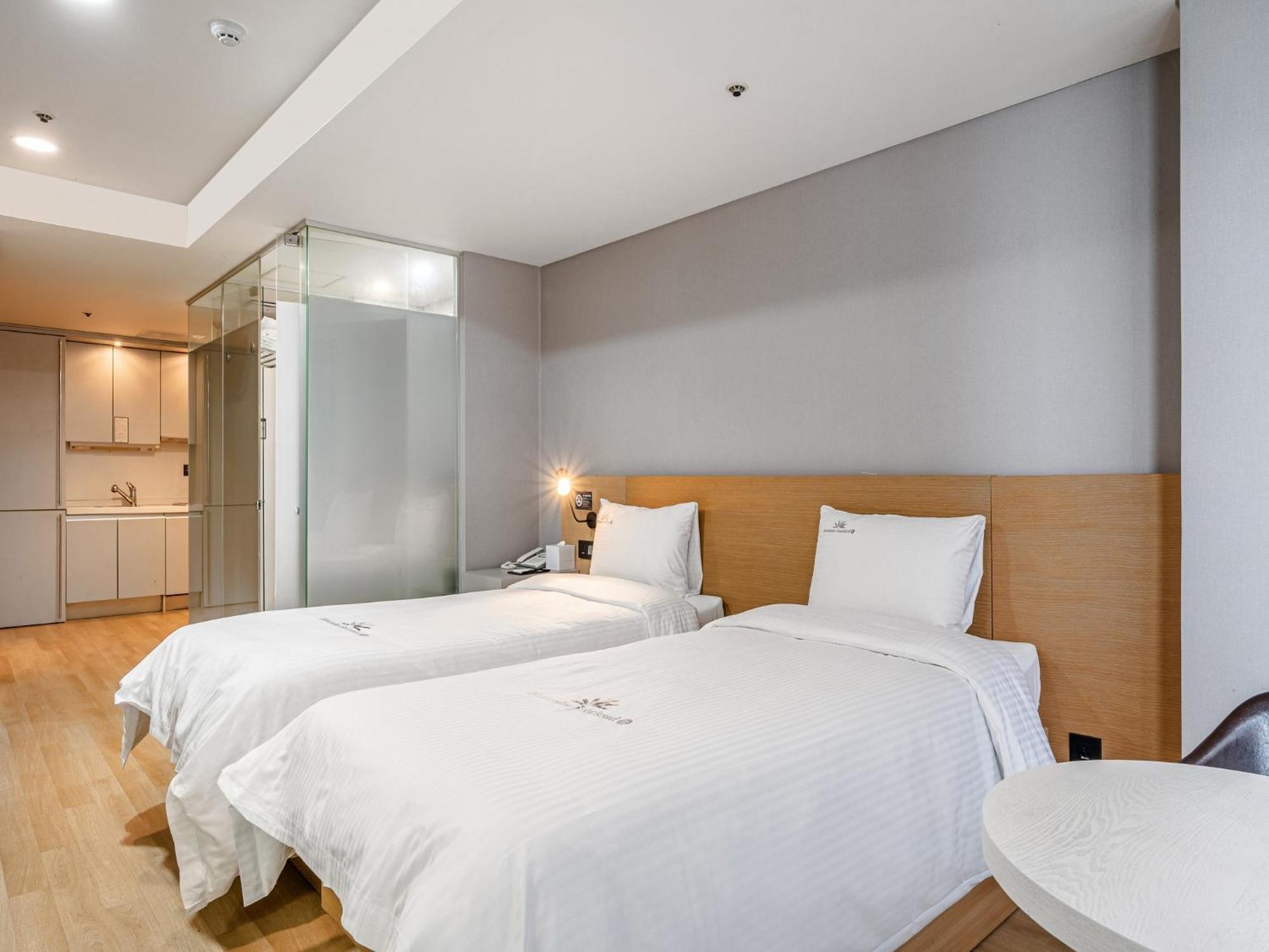 Haeundae Seacloud Hotel Residence Пусан Екстериор снимка